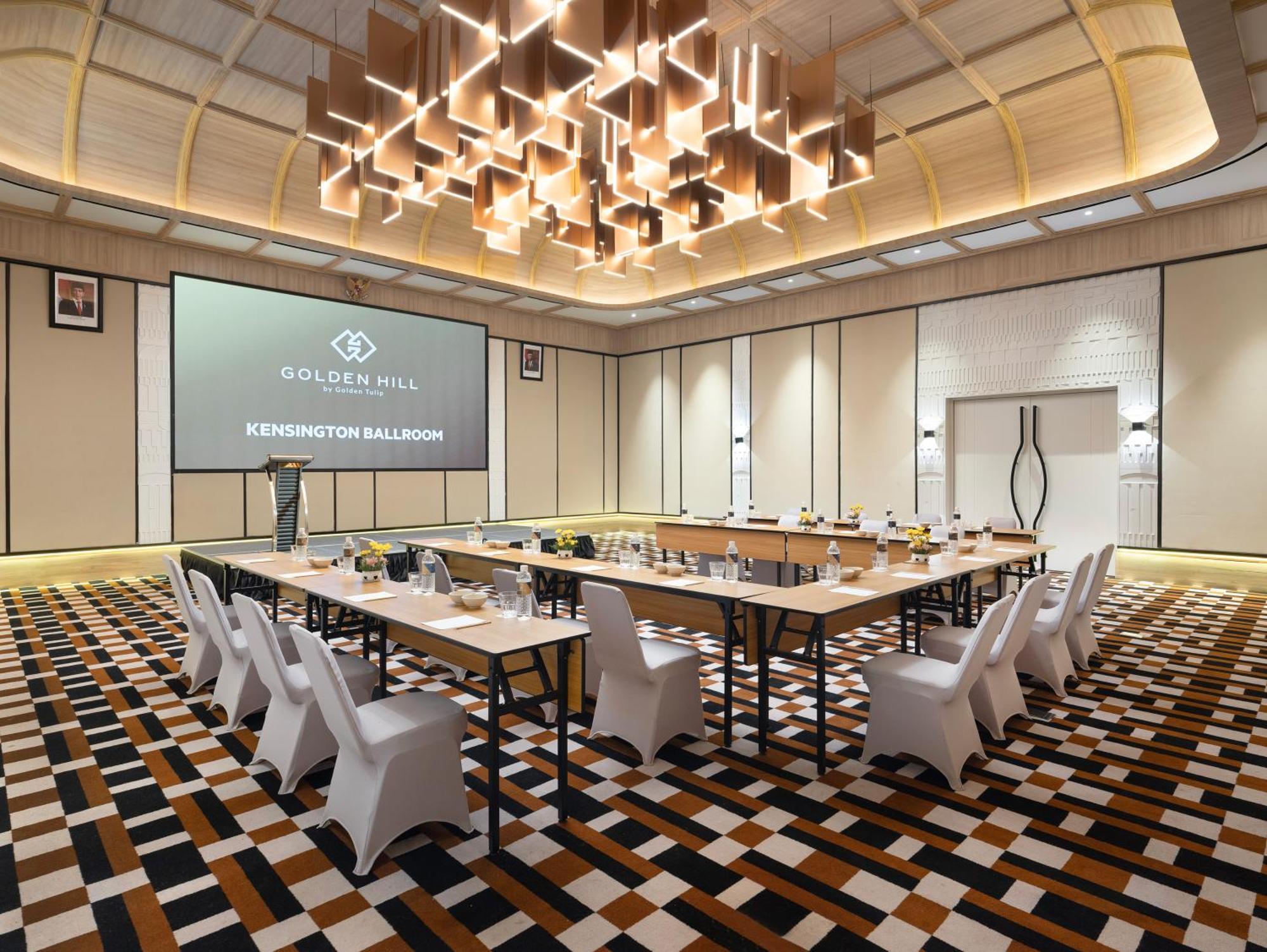 Golden Hill By Golden Tulip Hotel Tlekung ภายนอก รูปภาพ