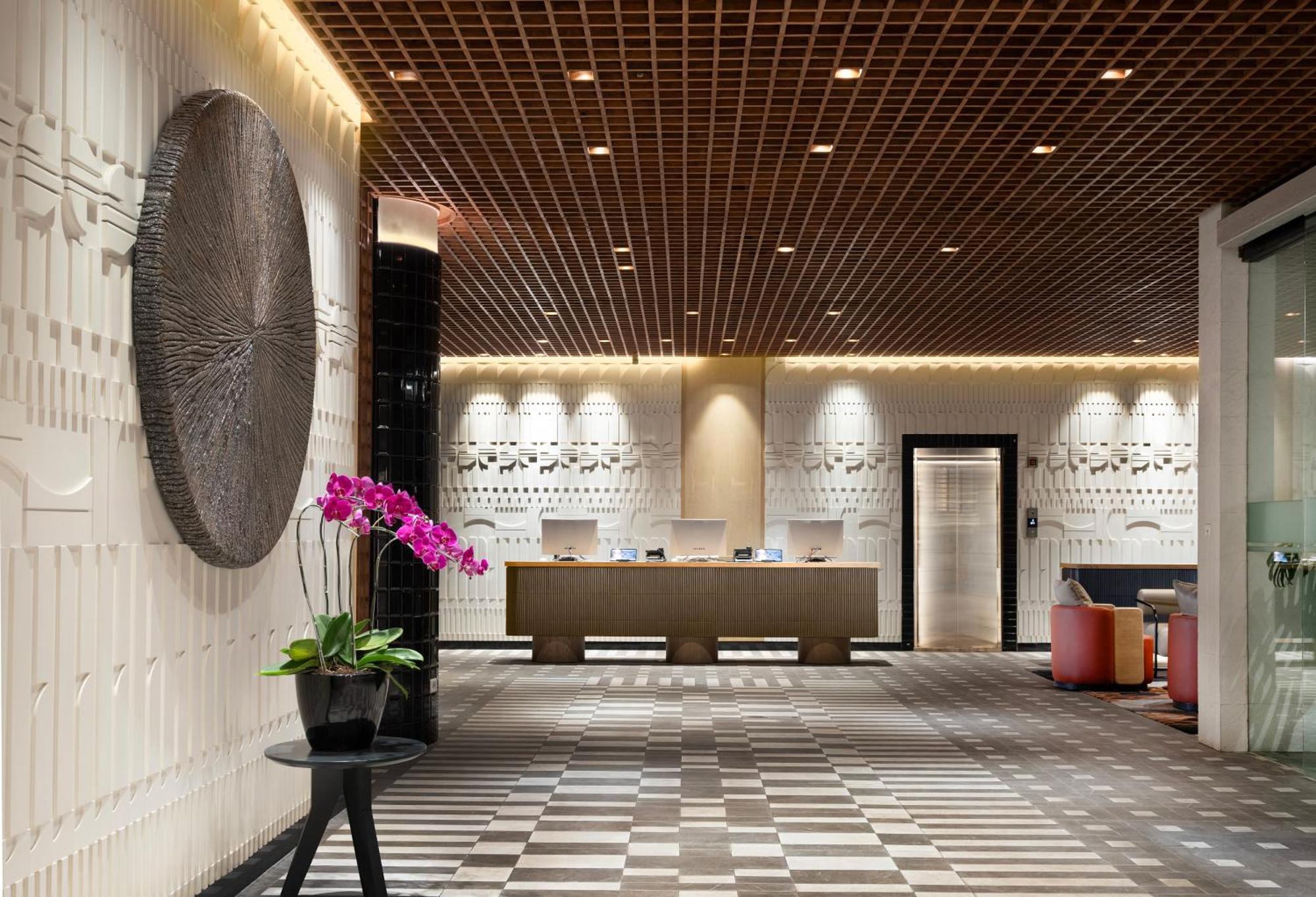 Golden Hill By Golden Tulip Hotel Tlekung ภายนอก รูปภาพ