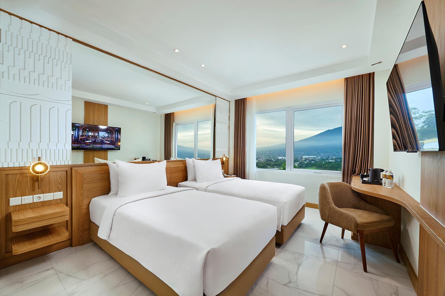 Golden Hill By Golden Tulip Hotel Tlekung ภายนอก รูปภาพ