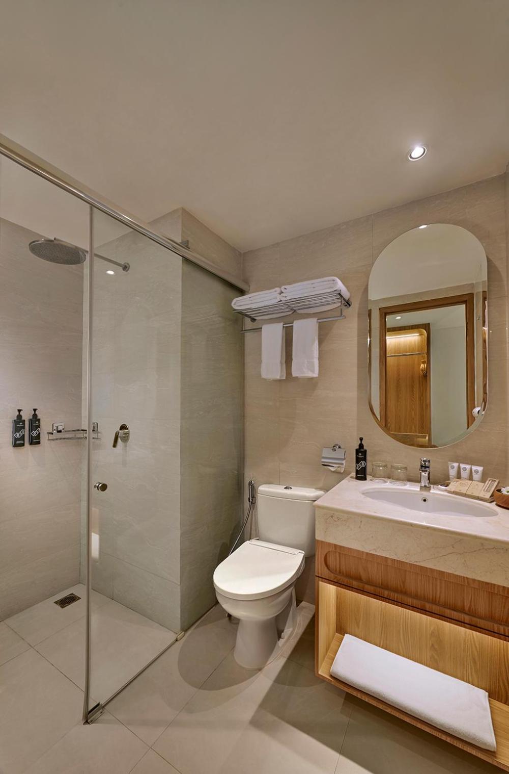 Golden Hill By Golden Tulip Hotel Tlekung ภายนอก รูปภาพ
