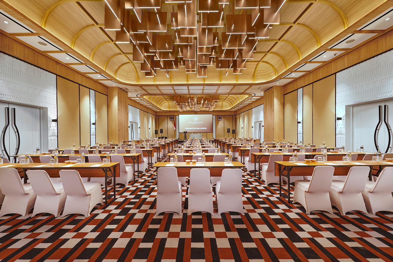Golden Hill By Golden Tulip Hotel Tlekung ภายนอก รูปภาพ